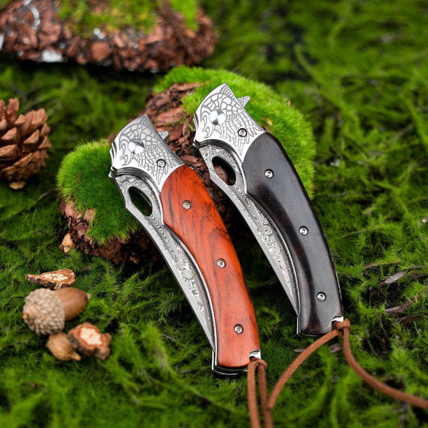 LOTHAR Damast-Taschenmesser für Herren, 8,03" VG10 Klappmesser mit Retro-Lederscheide, Sandelholzgriff, klassischer Kropf, Lanyard-Loch, EDC-Messerjubiläen, Weihnachten, elegante Geschenke für Herren