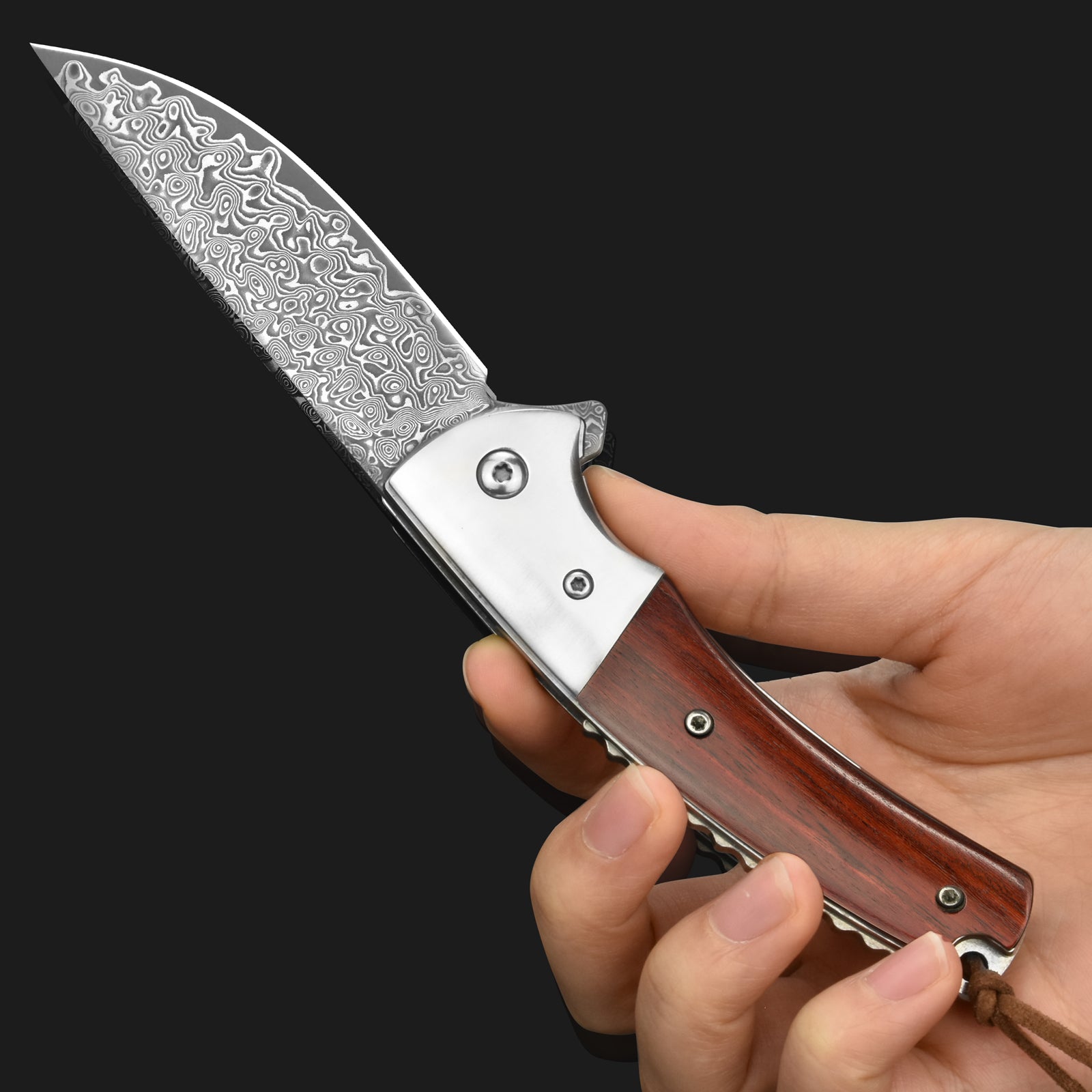 https://www.lotharknife.com/cdn/shop/products/coolpocketknifes.jpg?v=1692597335&width=1946